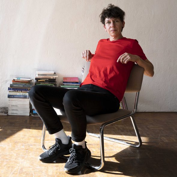 Ana Dasovic portrett