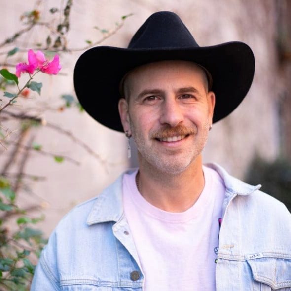 OsloFusion INTERDIMENSIONAL PIZZA director